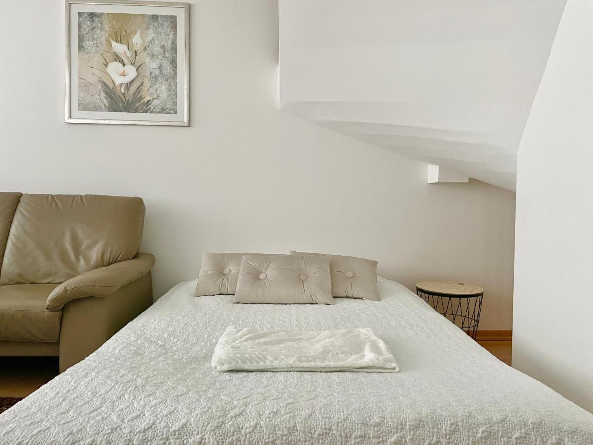ウィーン90 M2 Maisonette With Free Parkingアパートメント エクステリア 写真